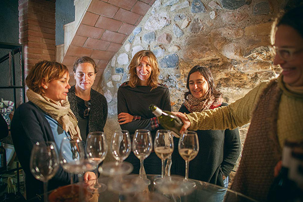 Enoturisme Montblanc Cellers tast de vins